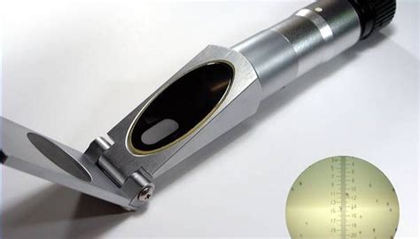 a refractometer measures:|refractometer scale how to read.